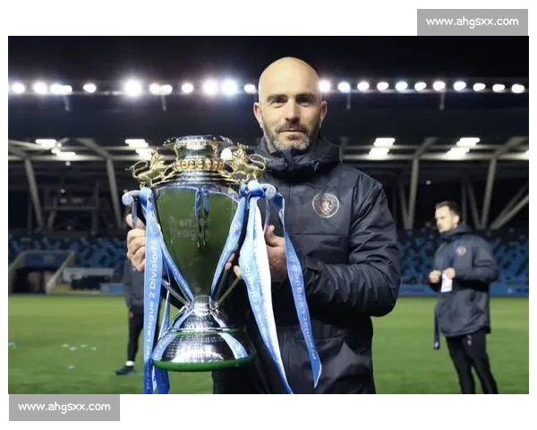 困境淬炼锋芒:马雷斯卡的坚守哲学与切尔西的逆袭之道 困境淬炼锋芒:马雷斯卡的坚守哲学与切尔西的逆袭之道